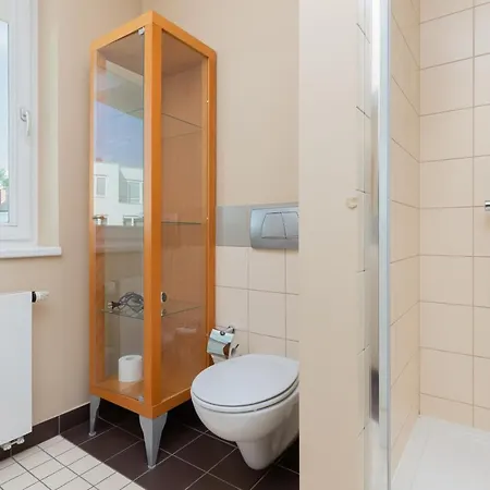 Orlowo Park - Spacious With Winter Garden By Renters Gdynia