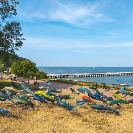 Orlowo Park - Spacious With Winter Garden By Renters Daire