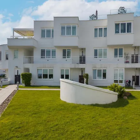 Orlowo Park - Spacious With Winter Garden By Renters *