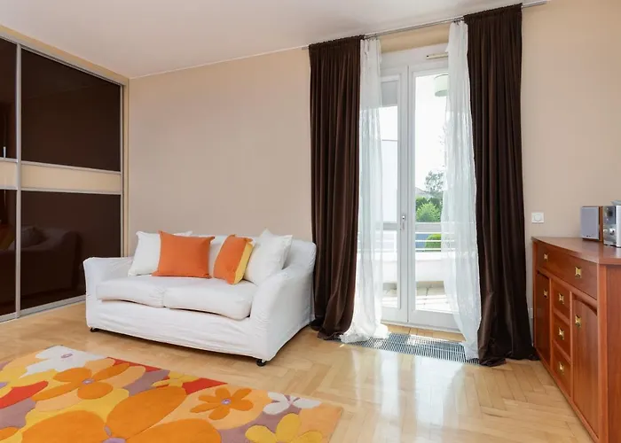 Orlowo Park - Spacious With Winter Garden By Renters Apartamento