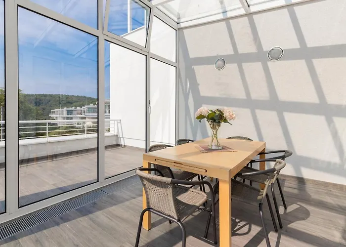 Apartamento Orlowo Park - Spacious With Winter Garden By Renters *