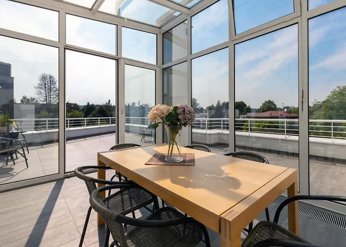 Orlowo Park - Spacious With Winter Garden By Renters * Gdynia