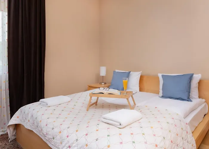 Apartamento Orlowo Park - Spacious With Winter Garden By Renters