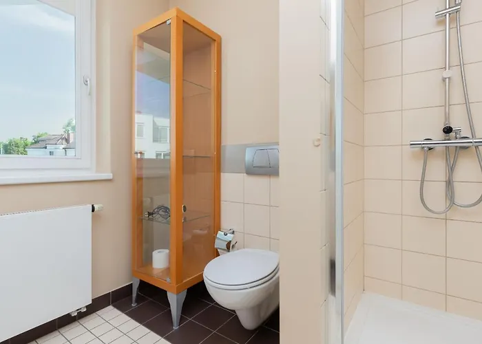 Orlowo Park - Spacious With Winter Garden By Renters Gdynia