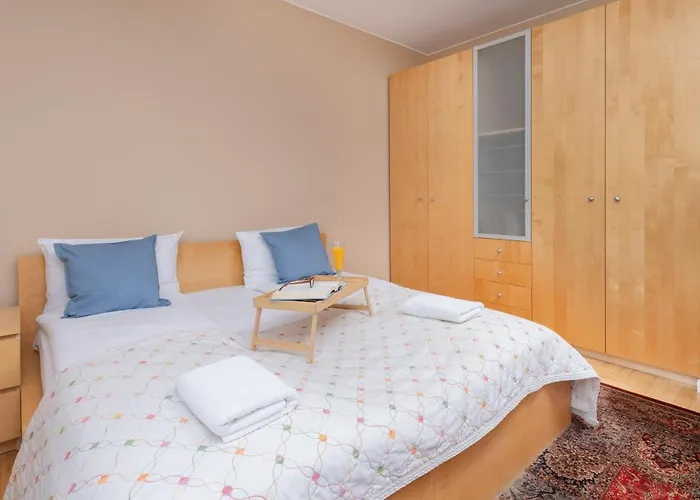 Orlowo Park - Spacious With Winter Garden By Renters Apartamento *