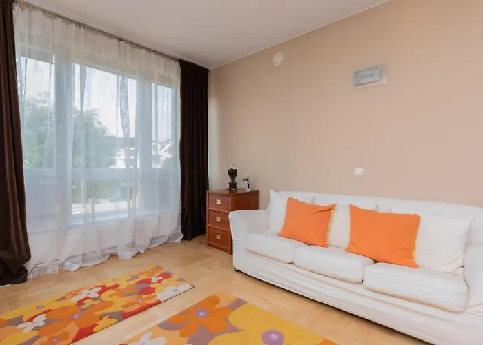 Orlowo Park - Spacious With Winter Garden By Renters Apartamento *